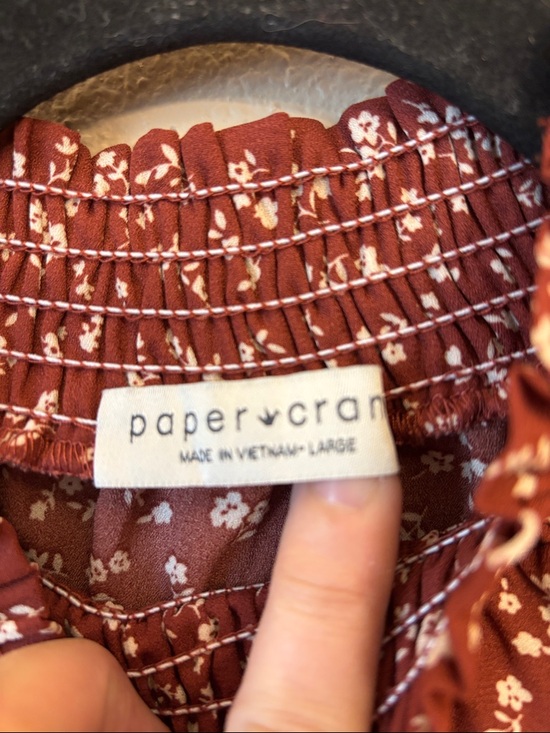 Paper Crane Large Rust White Floral High Neck Puff Flutter Short Sleeve Top - Picture 2 of 10